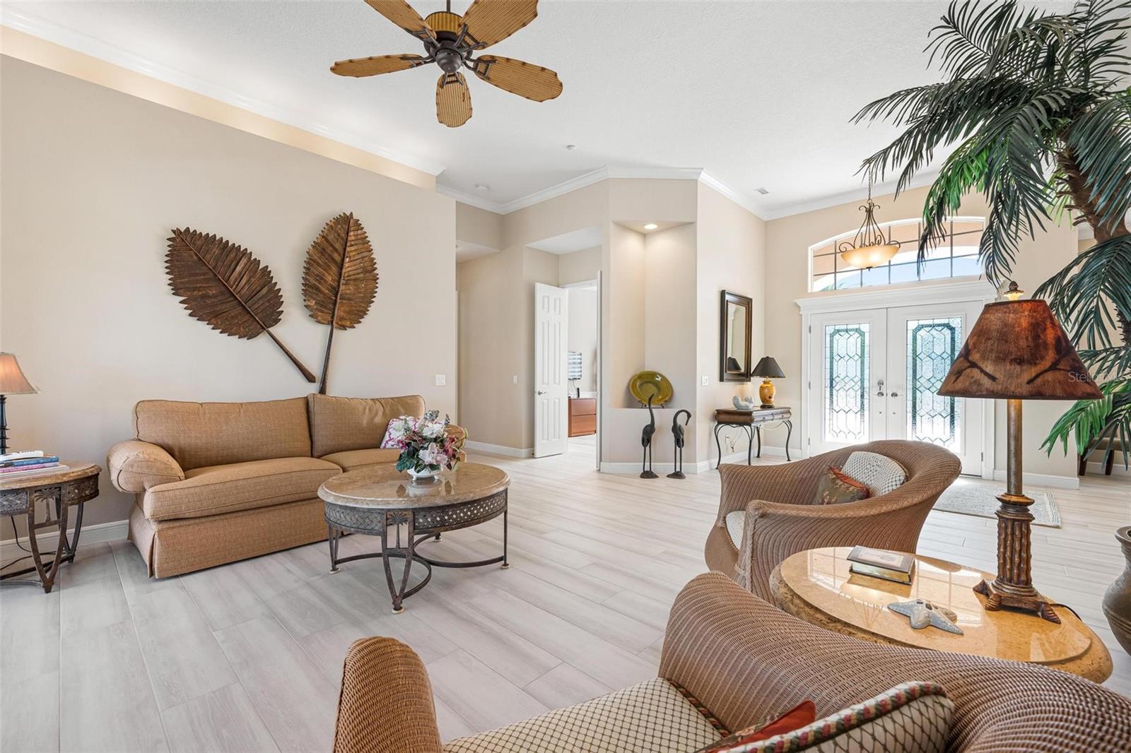 Image 11 of 95 For 433 Tremingham Way