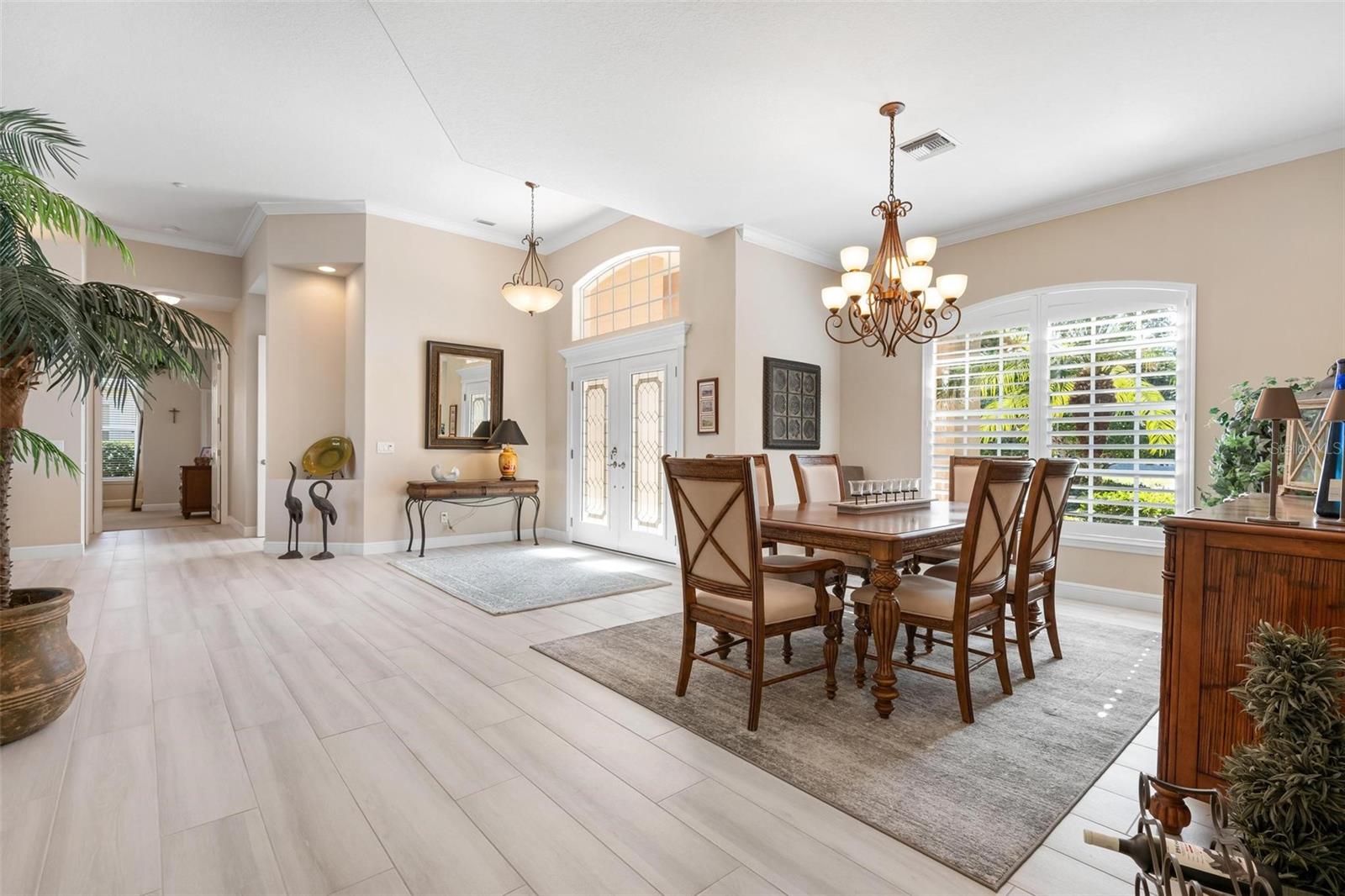 Image 15 of 95 For 433 Tremingham Way