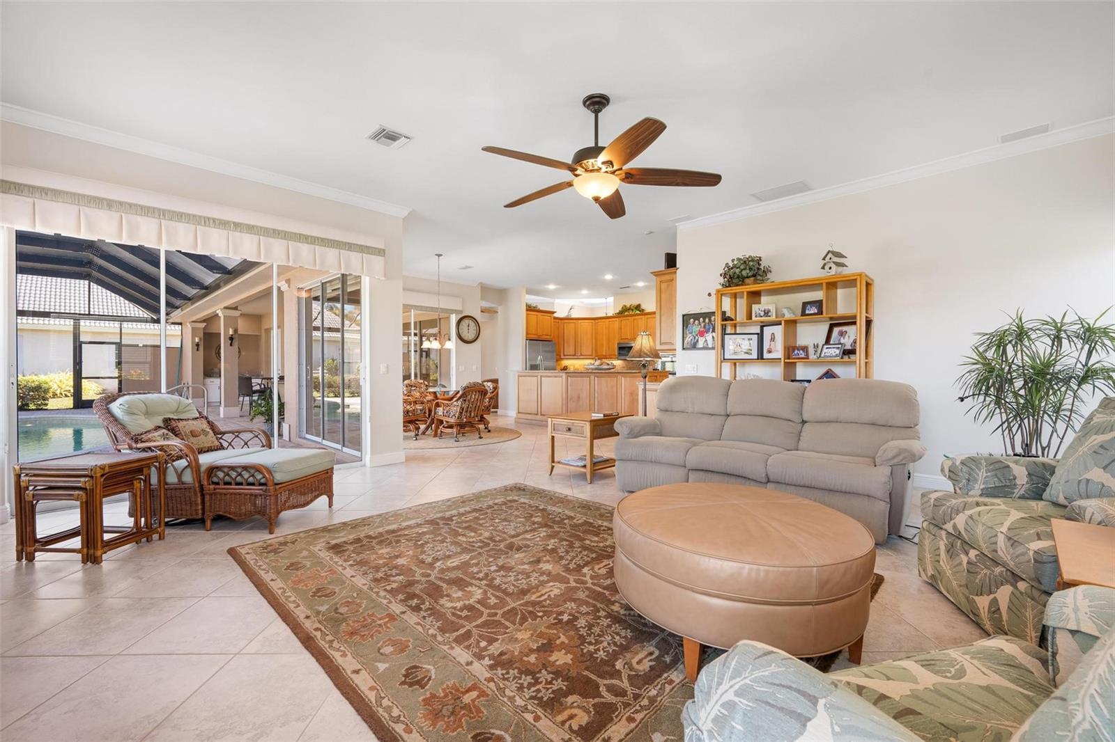 Image 27 of 95 For 433 Tremingham Way