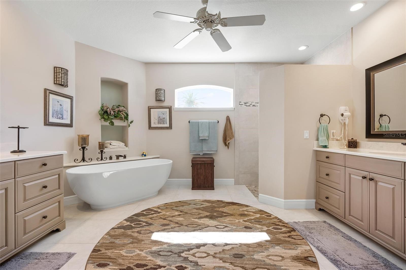 Image 35 of 95 For 433 Tremingham Way