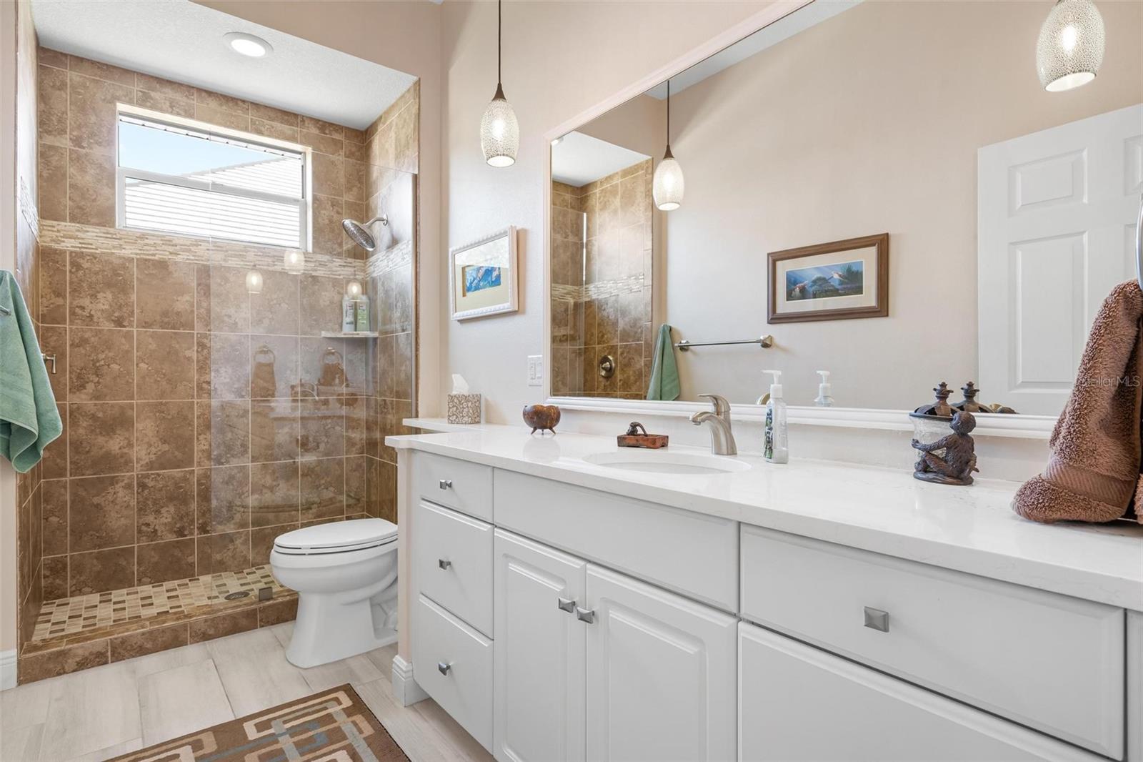 Image 41 of 95 For 433 Tremingham Way