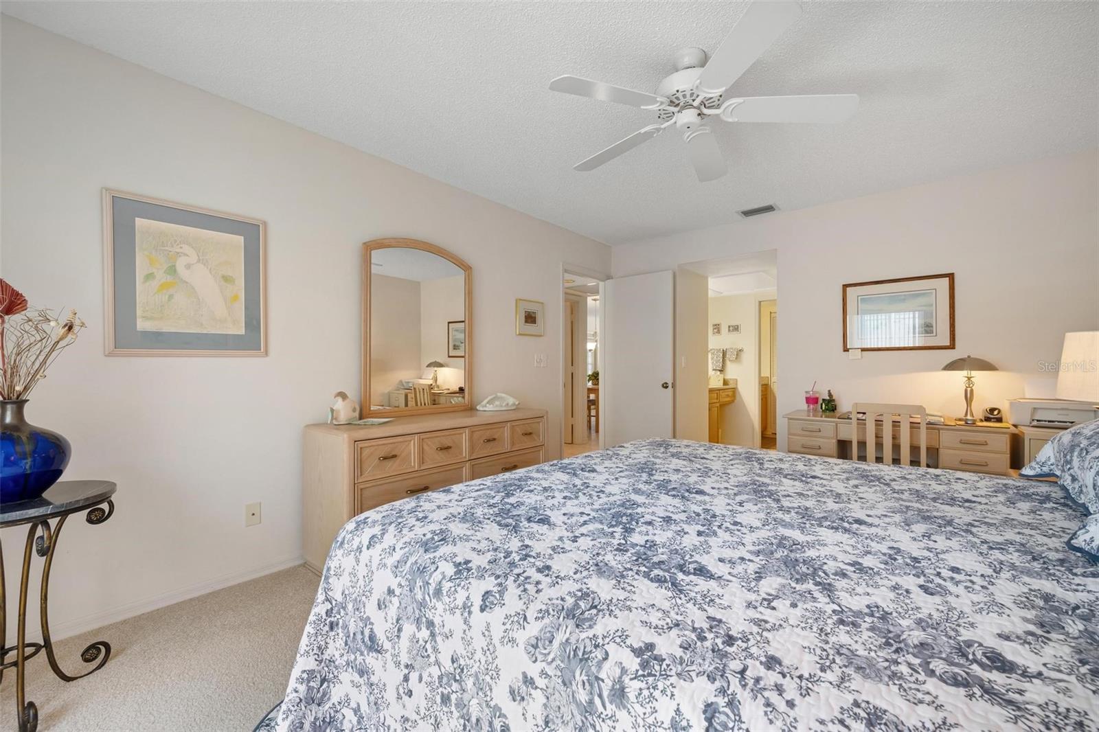 Image 19 of 81 For 270 Cerromar Way S 57