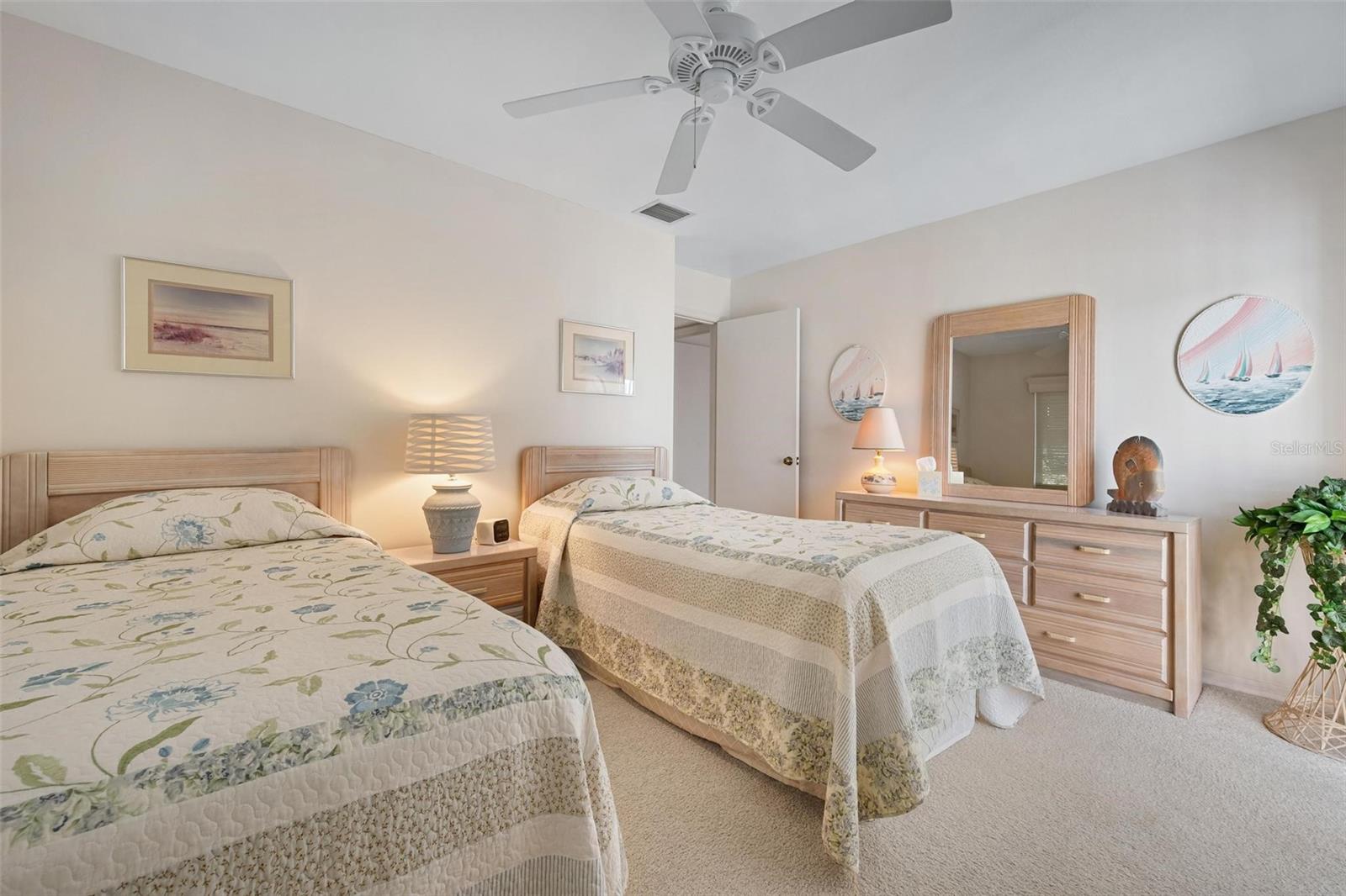 Image 24 of 81 For 270 Cerromar Way S 57