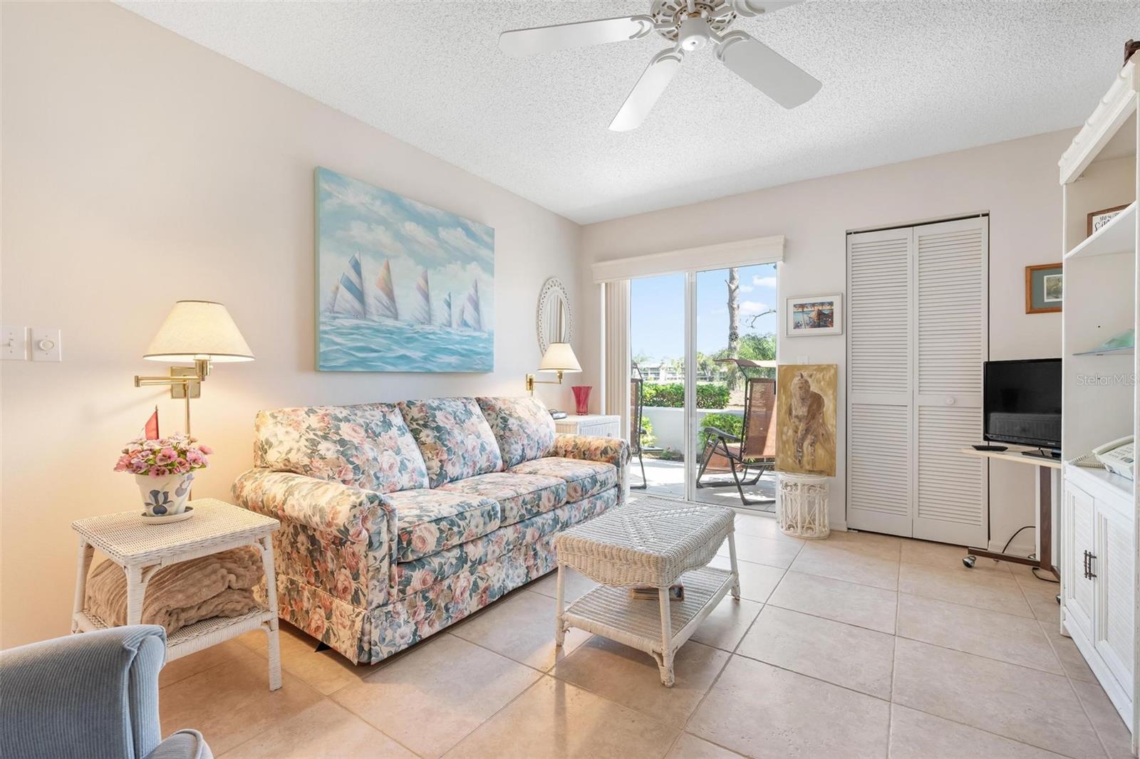 Image 27 of 81 For 270 Cerromar Way S 57