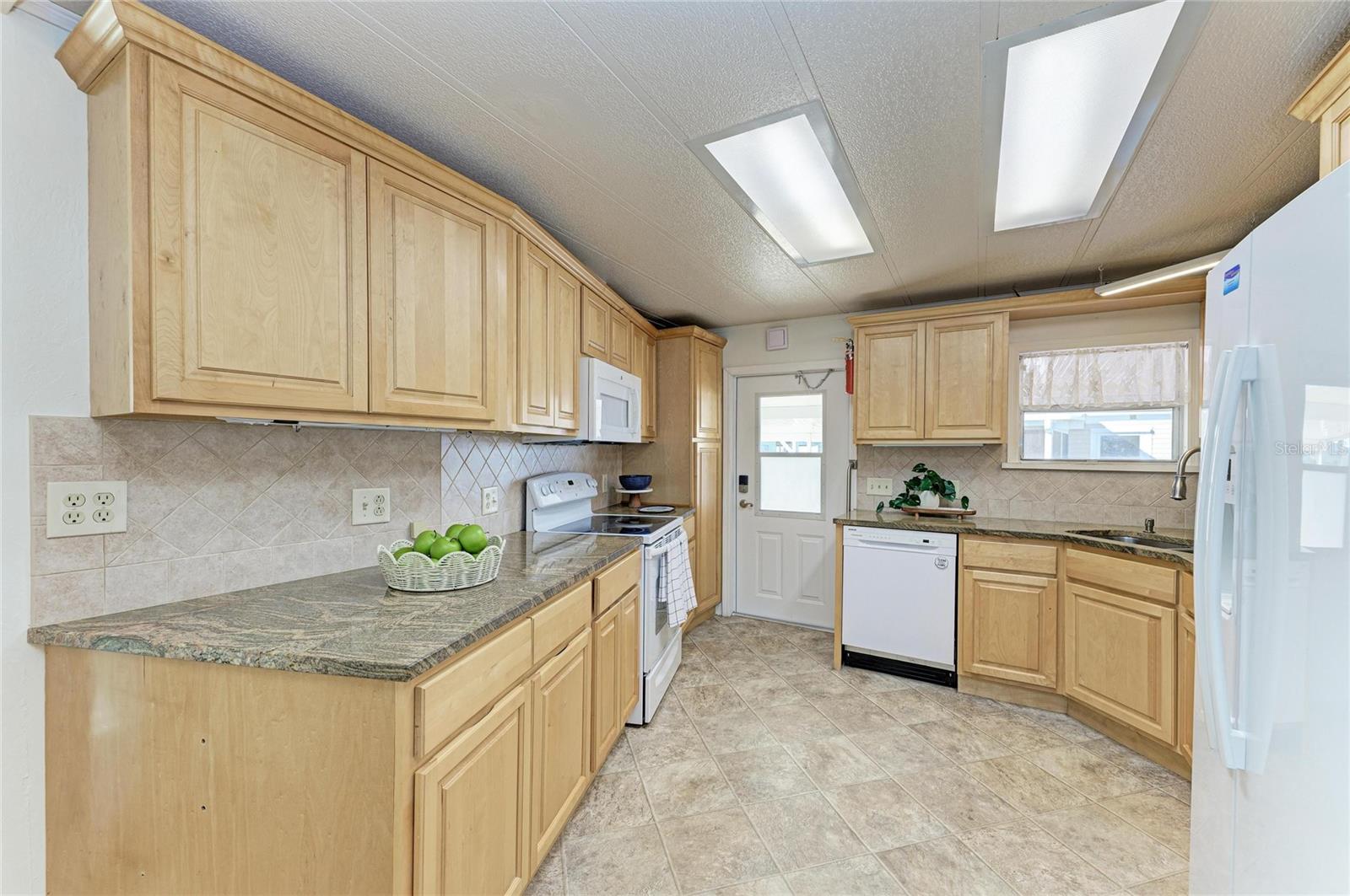 Image 7 of 37 For 52 Blackbeard Lane