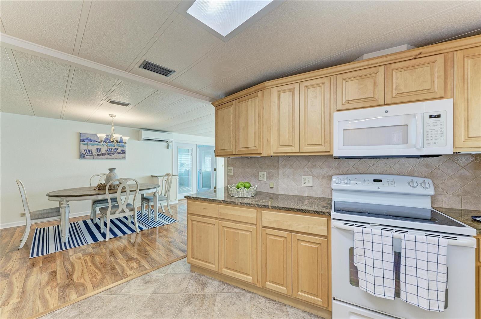 Image 9 of 37 For 52 Blackbeard Lane