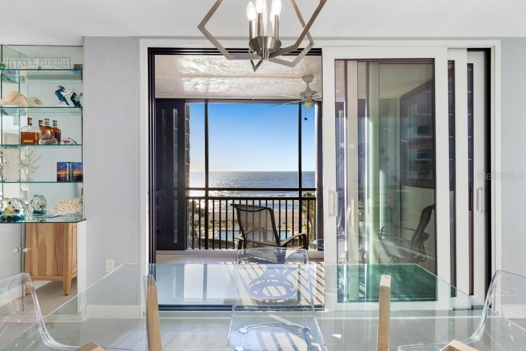 Image 15 of 77 For 627 Alhambra Road 604