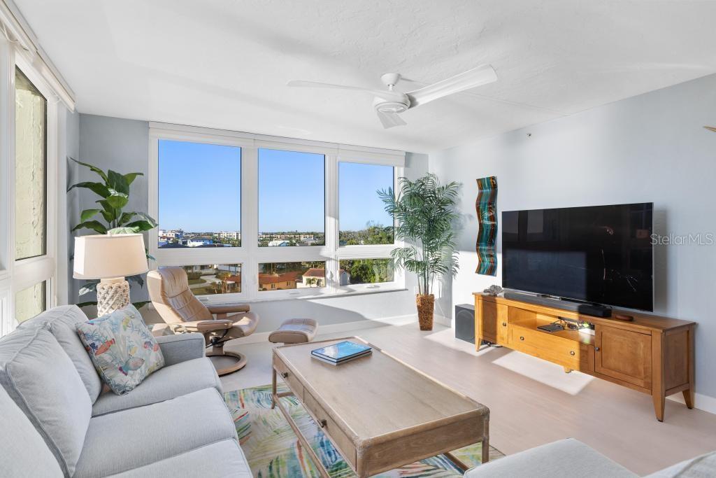 Image 24 of 77 For 627 Alhambra Road 604