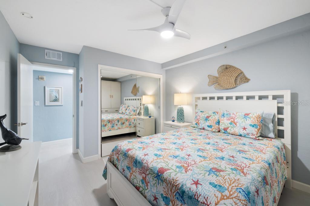 Image 39 of 77 For 627 Alhambra Road 604