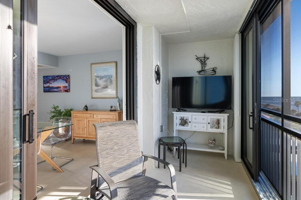 Image 45 of 77 For 627 Alhambra Road 604