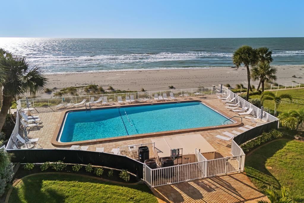 Image 49 of 77 For 627 Alhambra Road 604