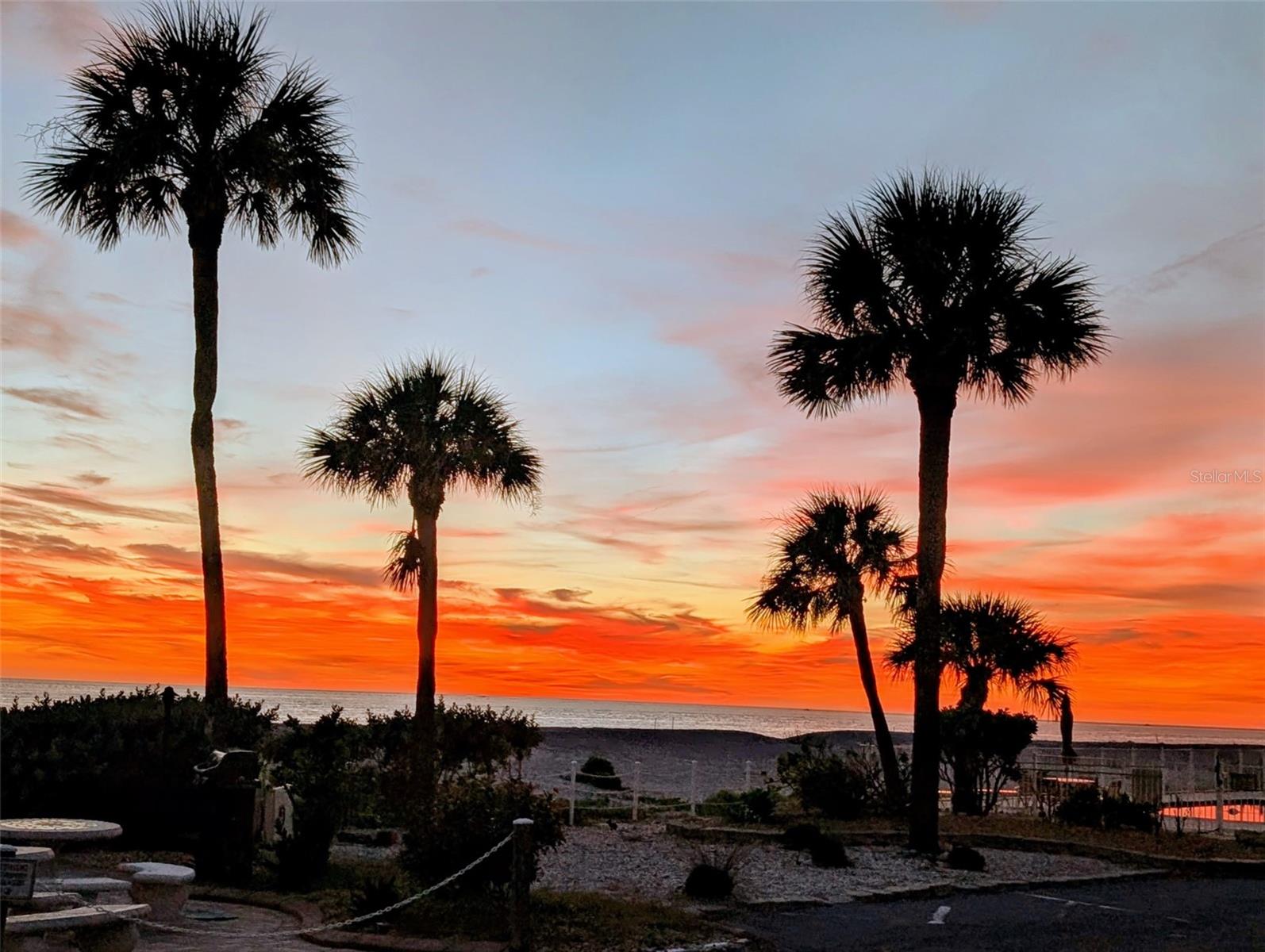 Image 60 of 77 For 627 Alhambra Road 604