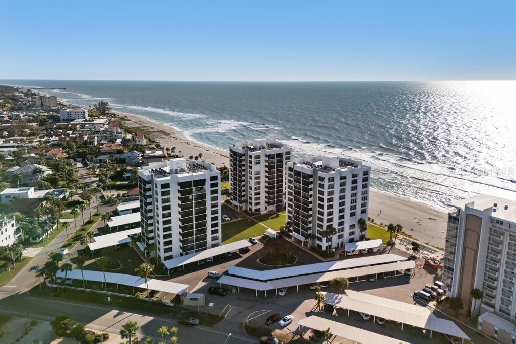 Image 65 of 77 For 627 Alhambra Road 604