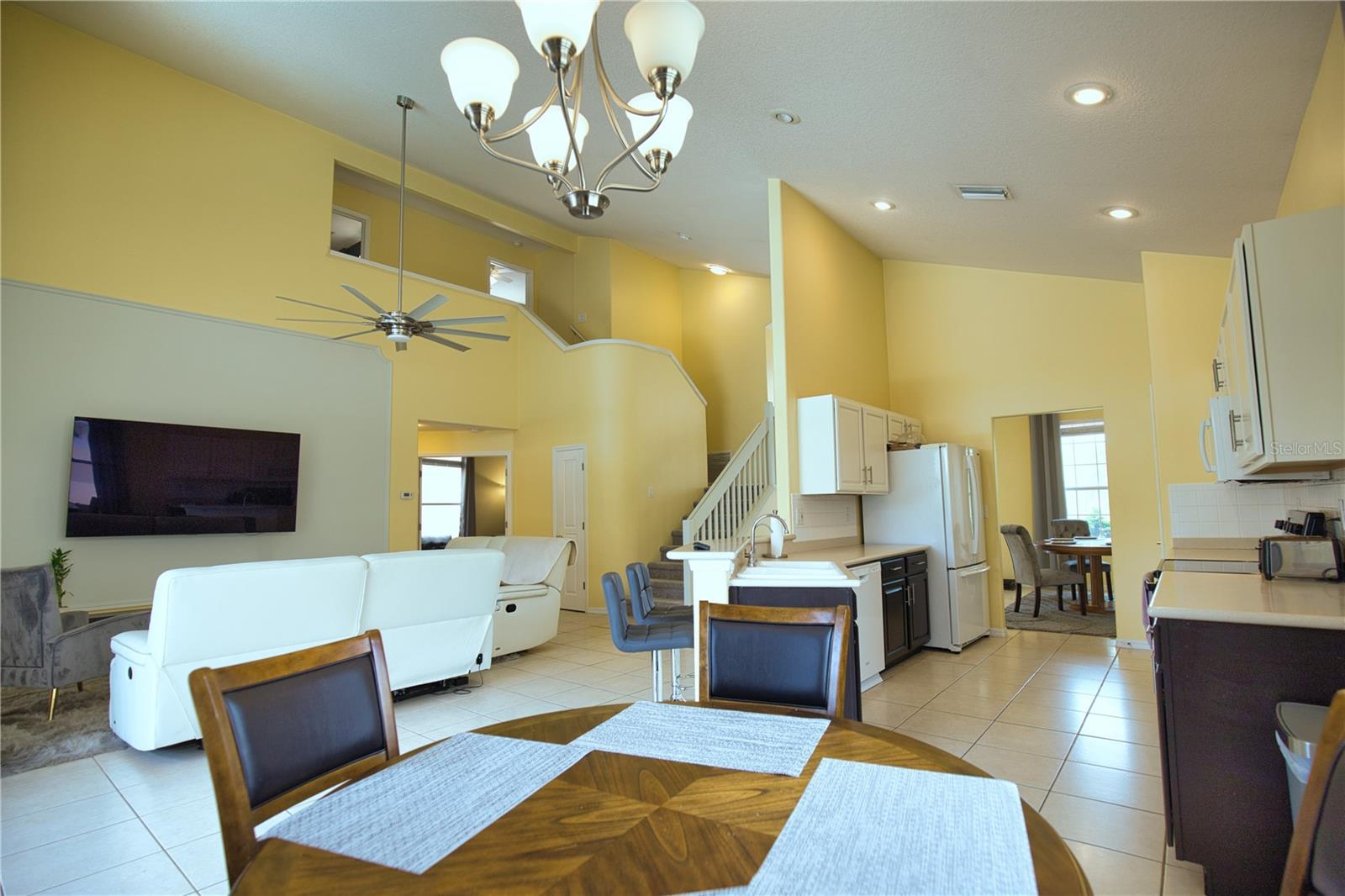 Image 10 of 40 For 175 Braemar Avenue