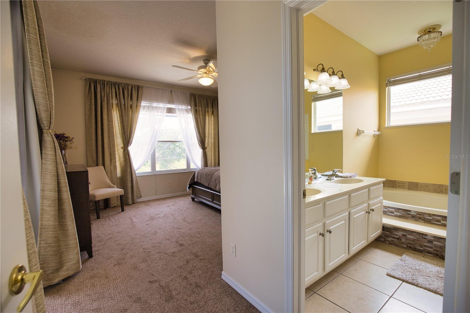 Image 16 of 40 For 175 Braemar Avenue