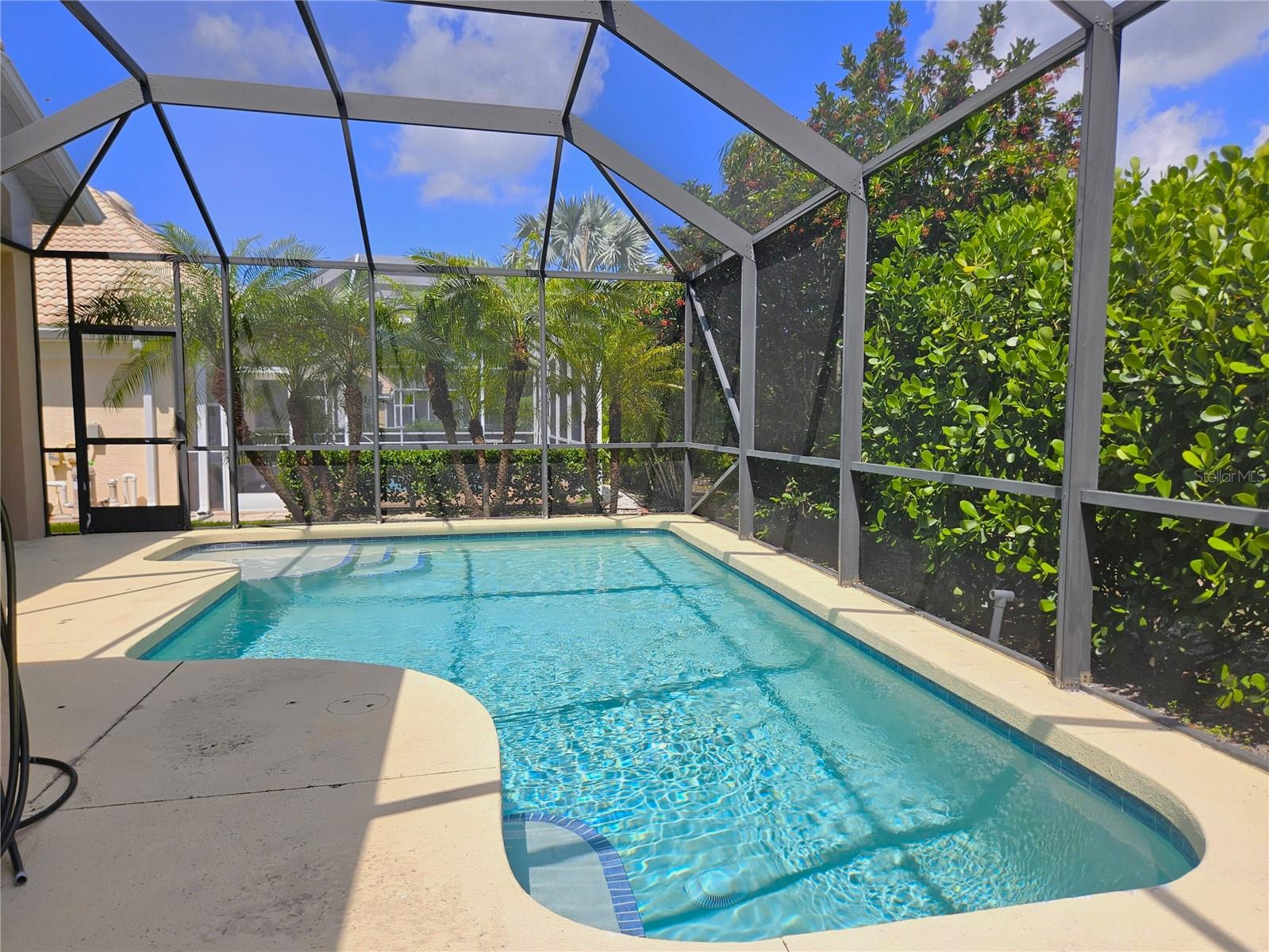 Image 8 of 40 For 175 Braemar Avenue