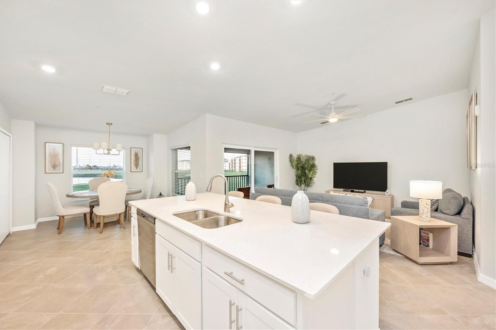 Image 15 of 89 For 17505 Opal Sand Drive 206