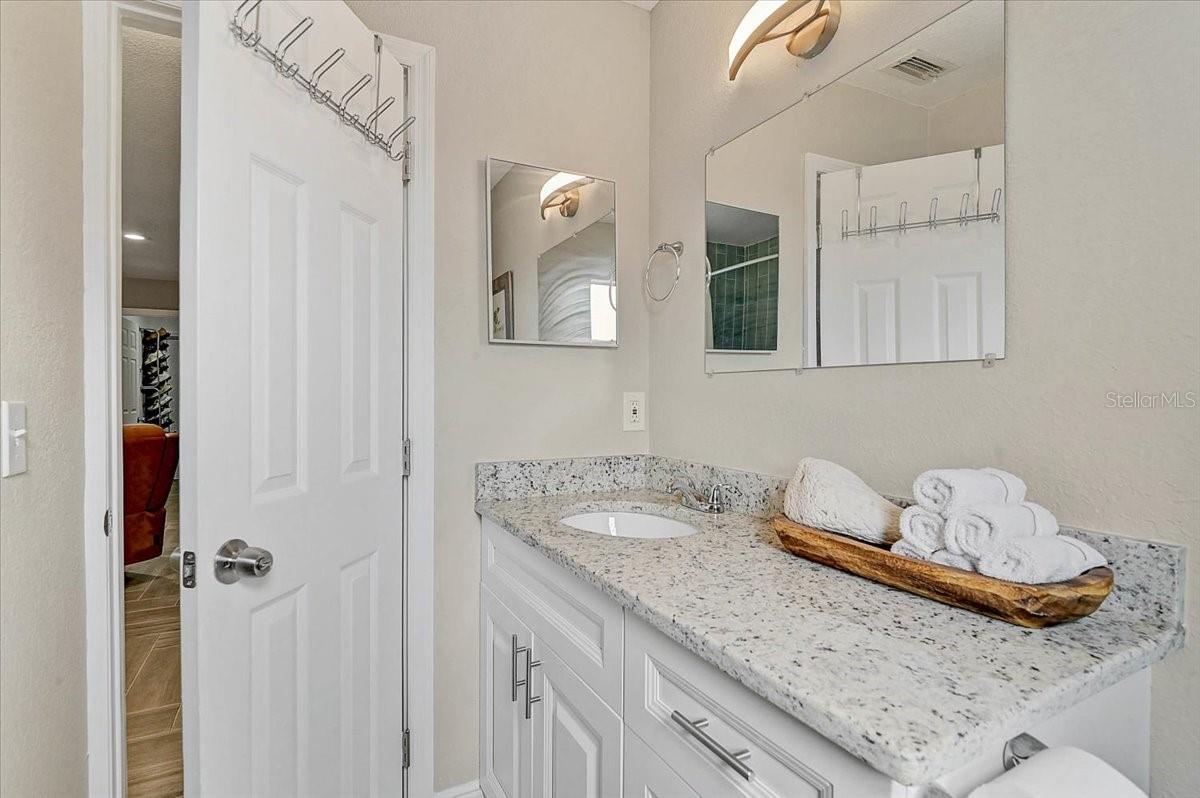 Image 11 of 34 For 2832 Osprey Avenue