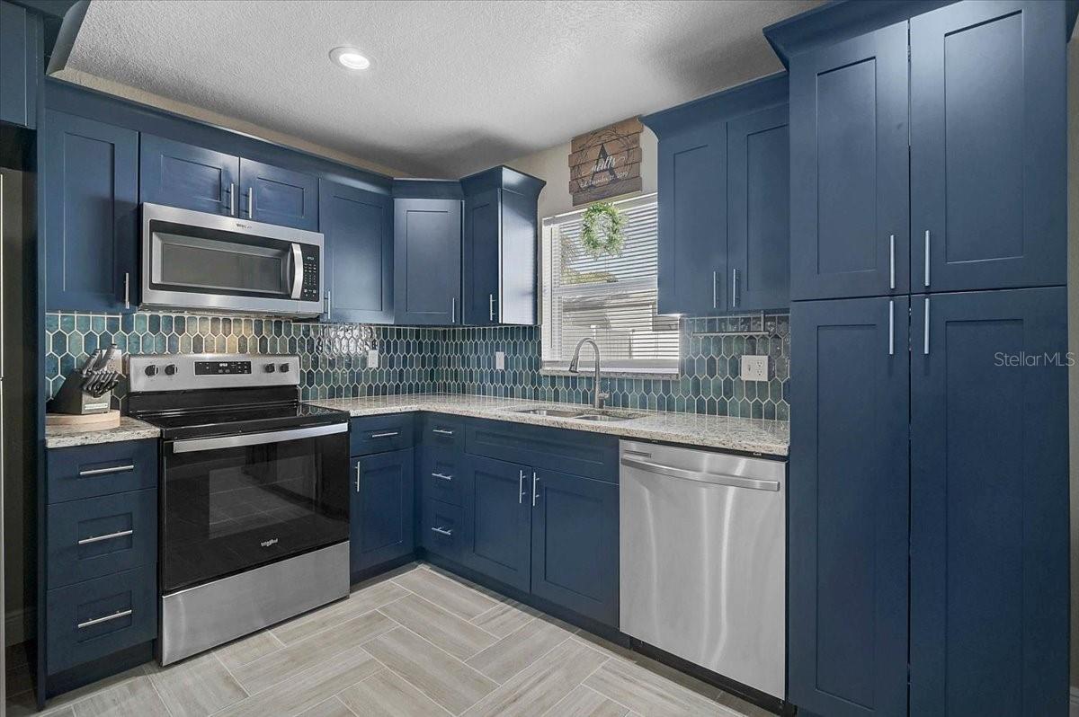 Image 20 of 34 For 2832 Osprey Avenue