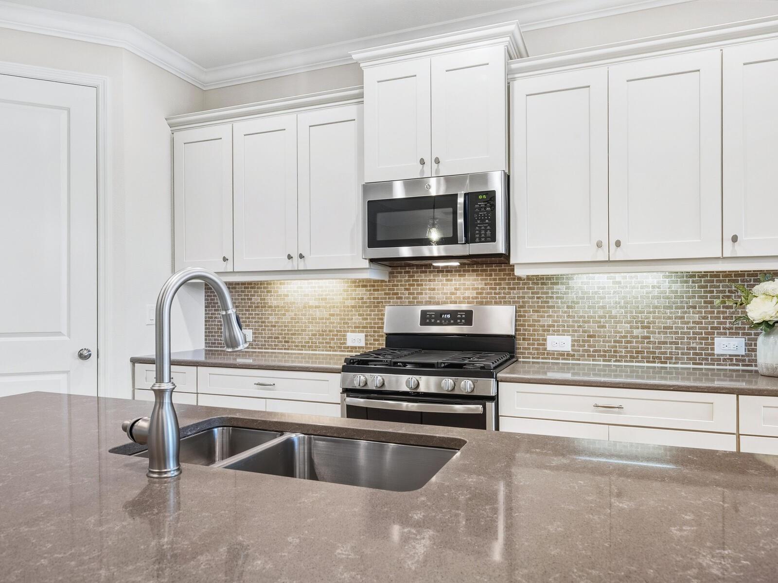 Image 11 of 45 For 213 Malina Court