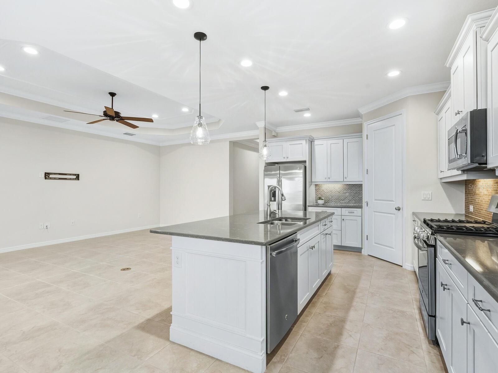 Image 15 of 45 For 213 Malina Court