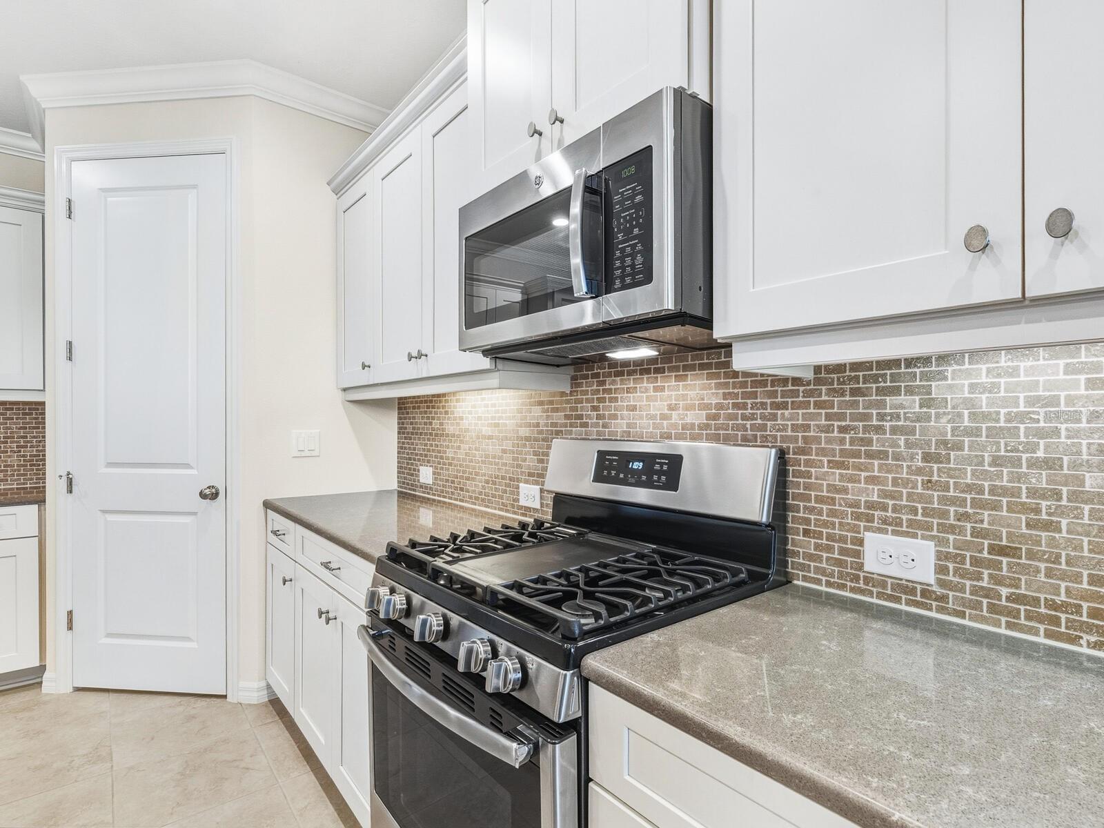 Image 17 of 45 For 213 Malina Court