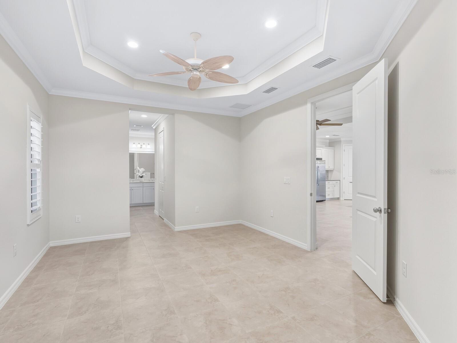 Image 20 of 45 For 213 Malina Court