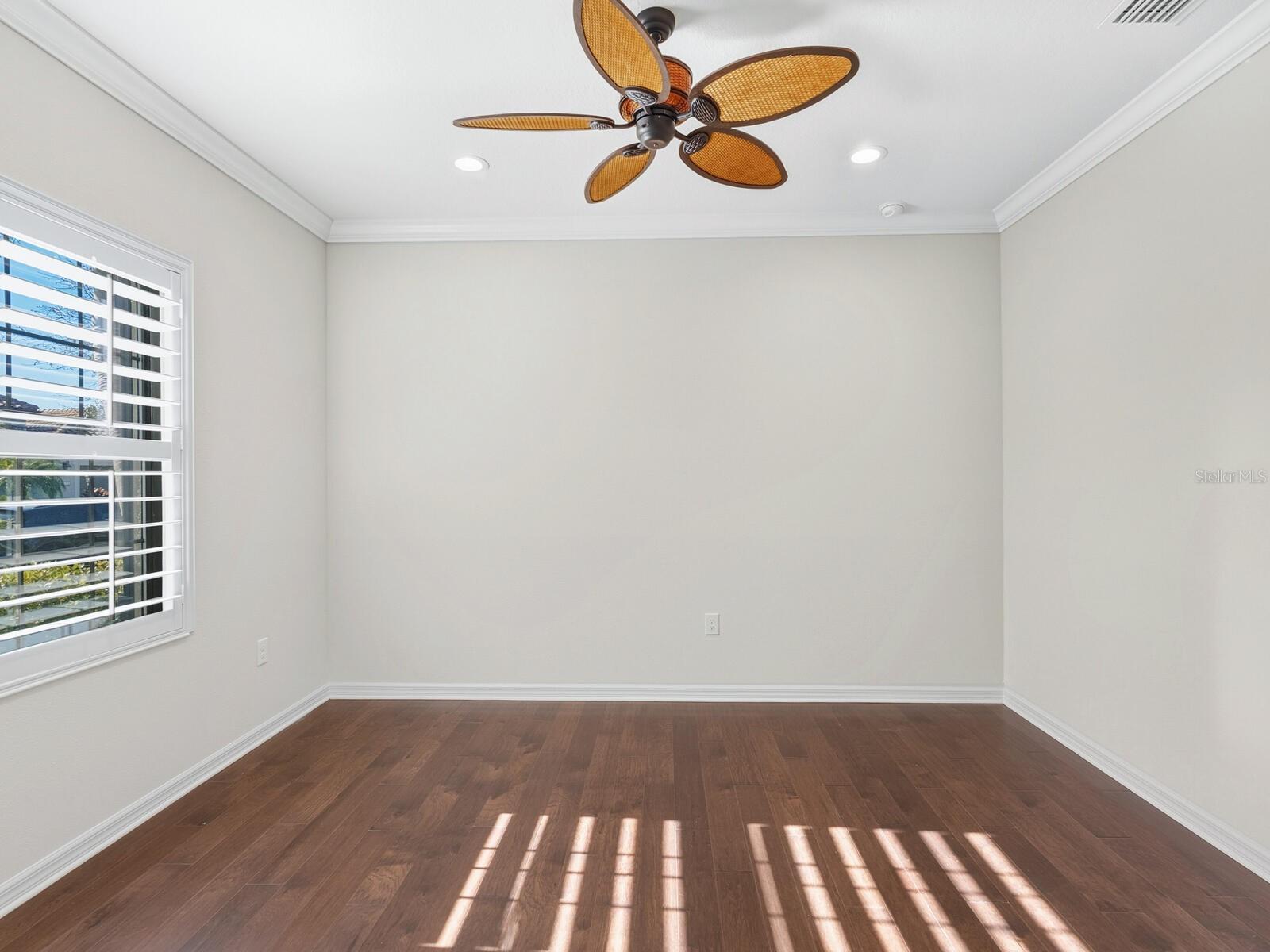 Image 24 of 45 For 213 Malina Court