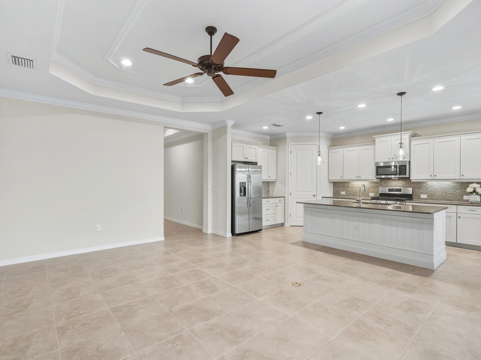 Image 3 of 45 For 213 Malina Court