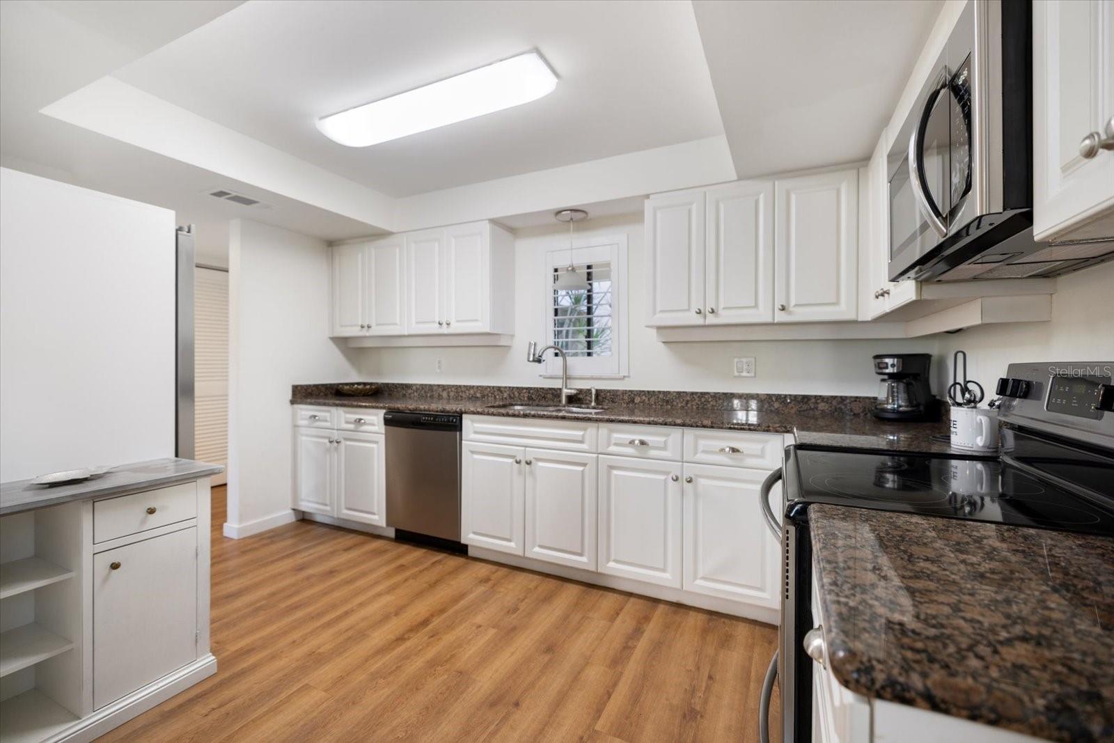 Image 18 of 44 For 822 Capri Isles Boulevard 107