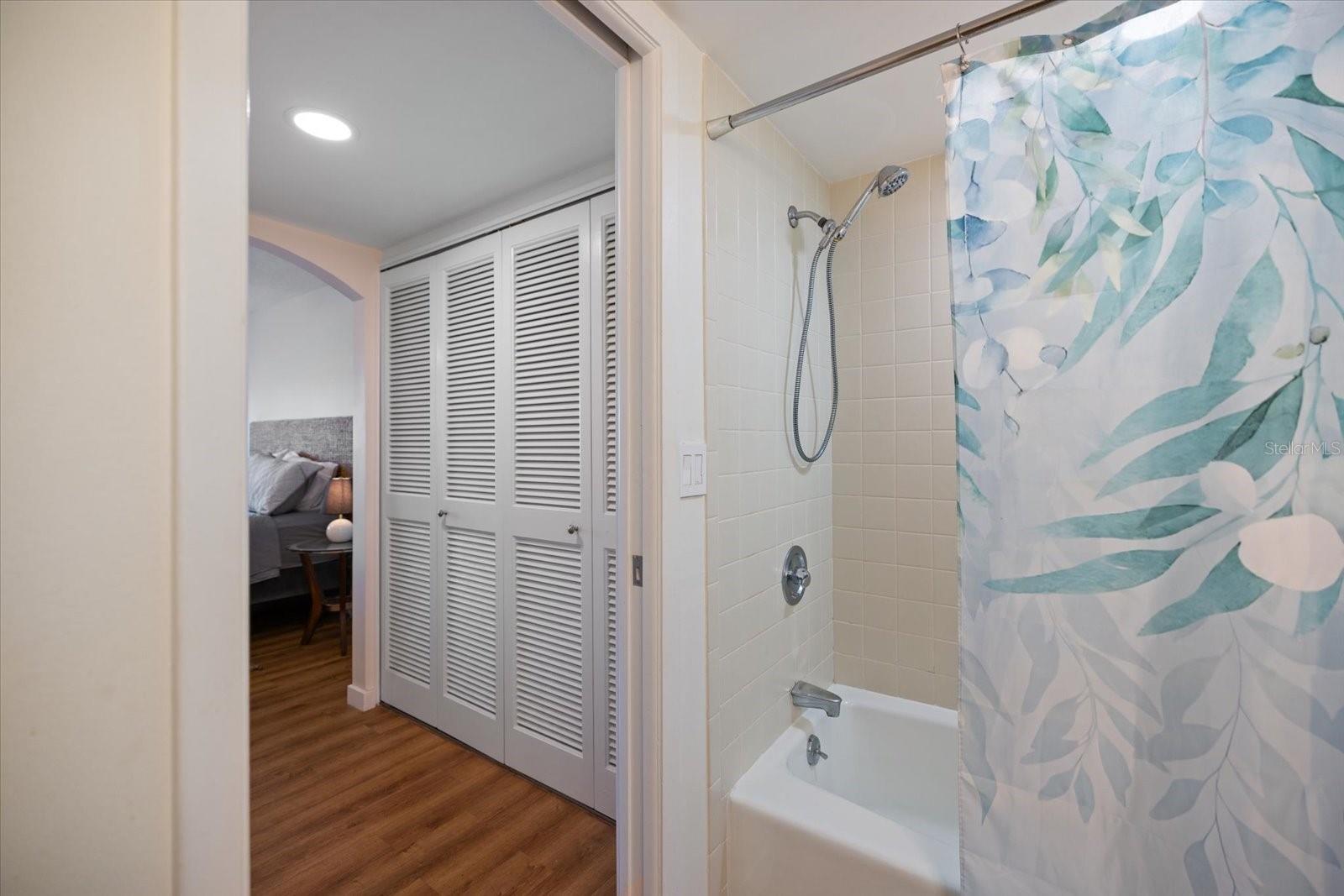 Image 37 of 44 For 822 Capri Isles Boulevard 107