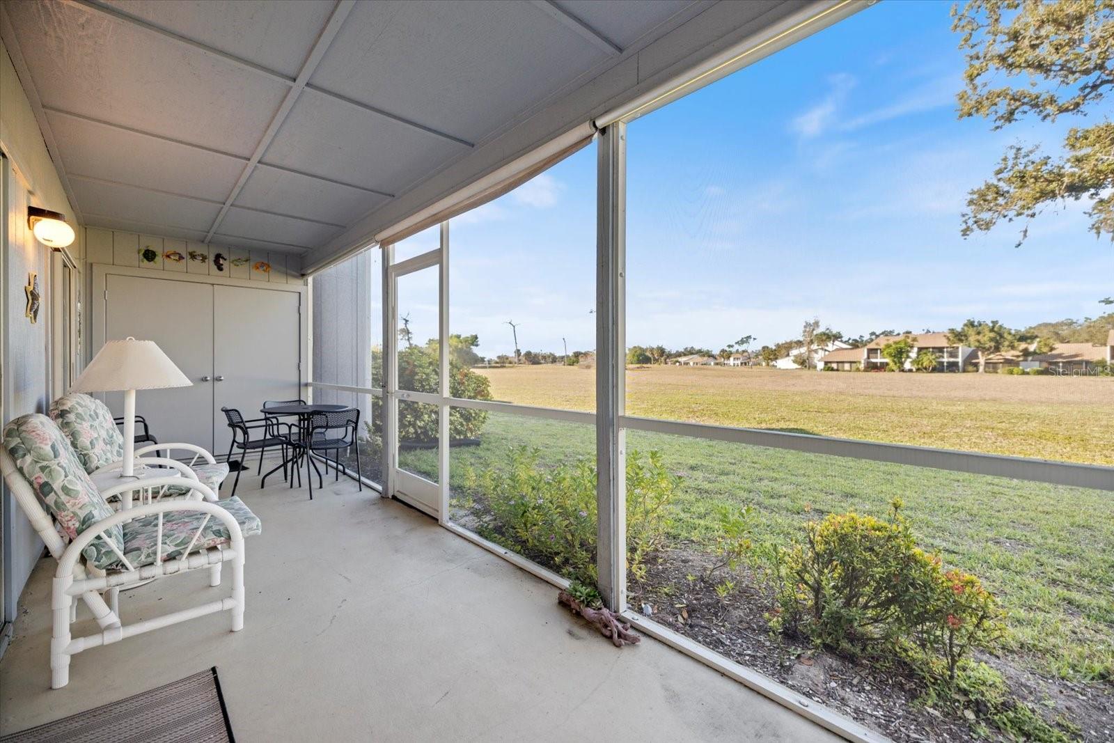 Image 16 of 37 For 880 Bird Bay Drive W 106