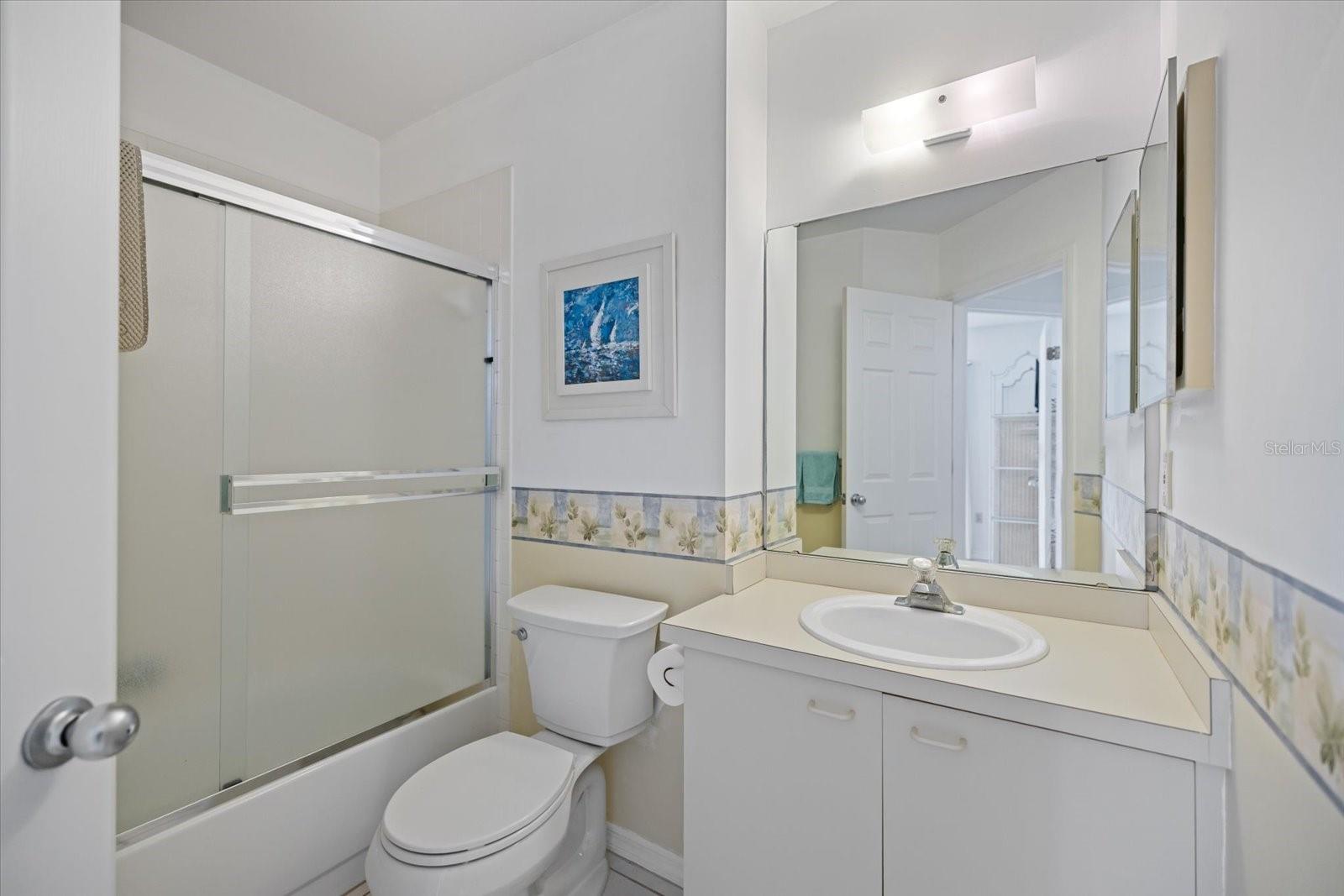 Image 25 of 37 For 880 Bird Bay Drive W 106