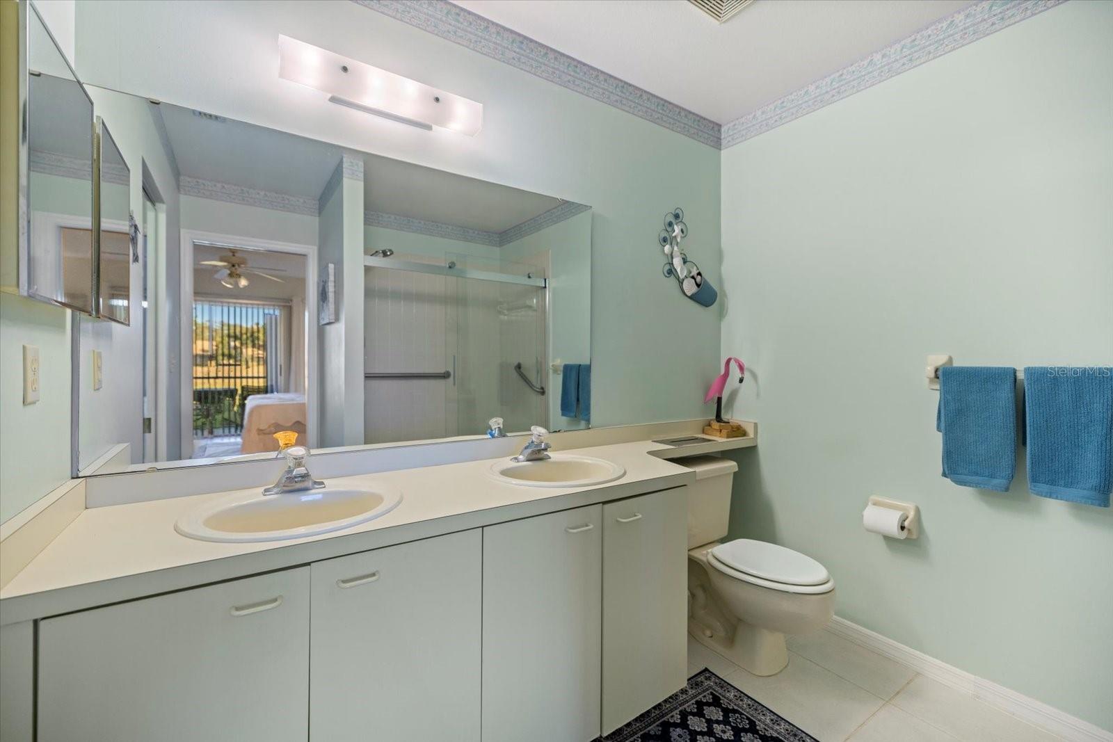 Image 26 of 37 For 880 Bird Bay Drive W 106