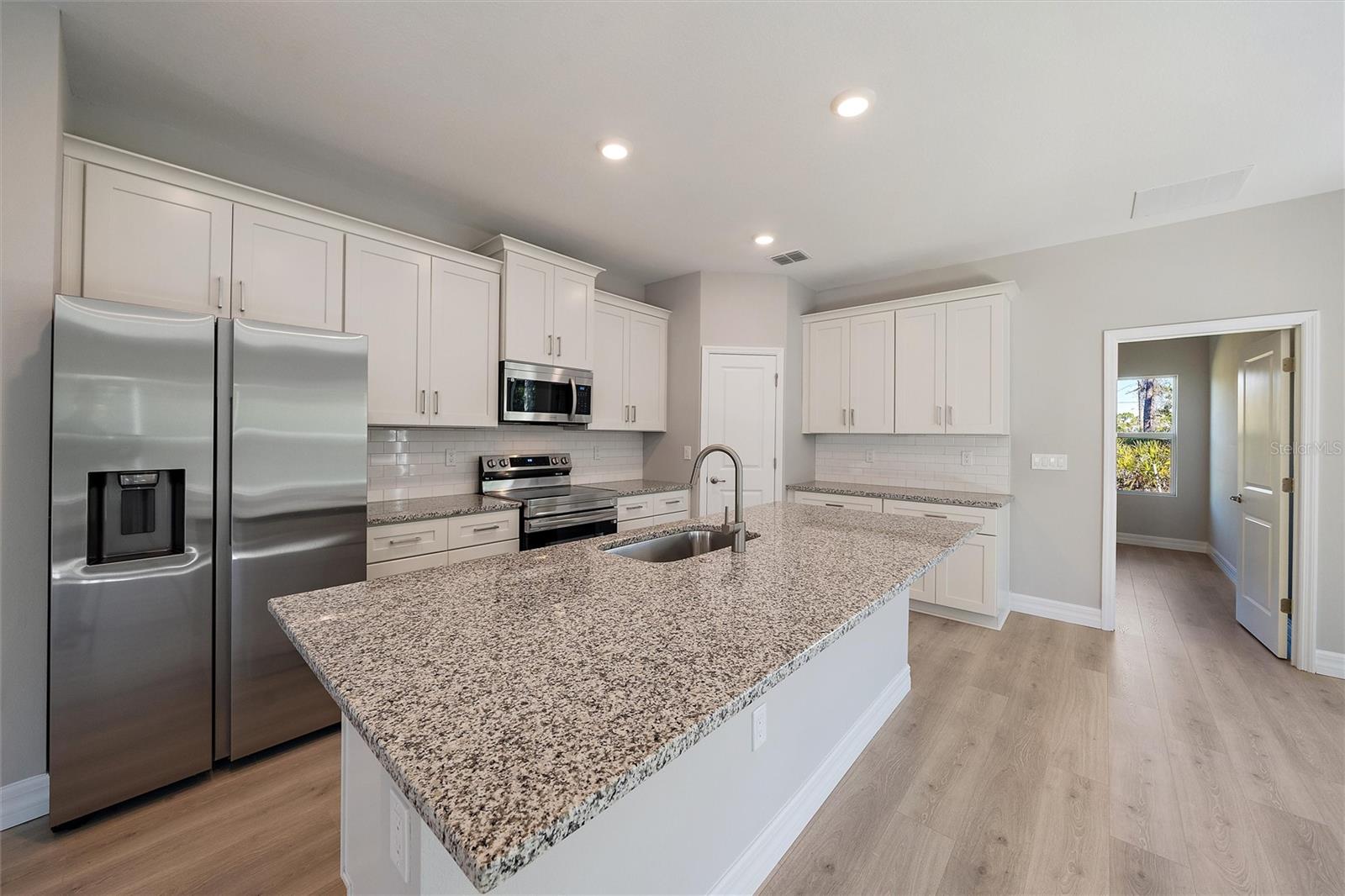 Image 25 of 43 For 196 Jennifer Drive