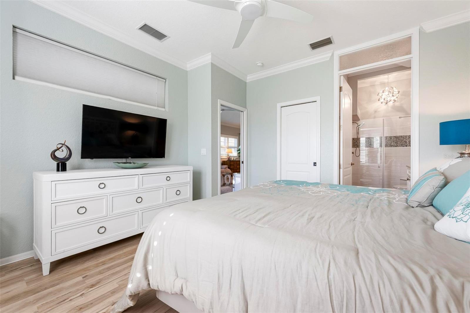 Image 25 of 56 For 211 Vista Del Lago Way