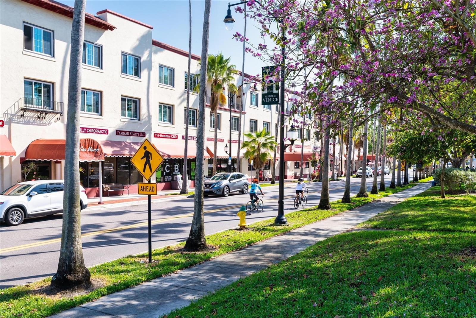 Image 46 of 56 For 211 Vista Del Lago Way