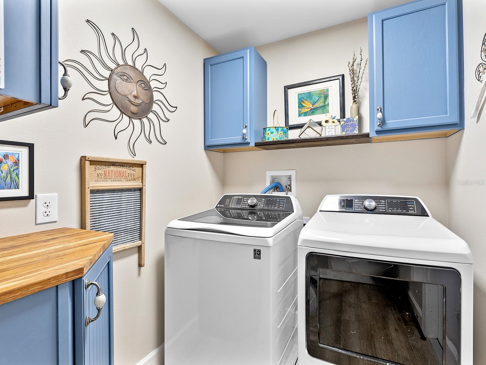 Image 21 of 27 For 3784 Fontainebleau Street