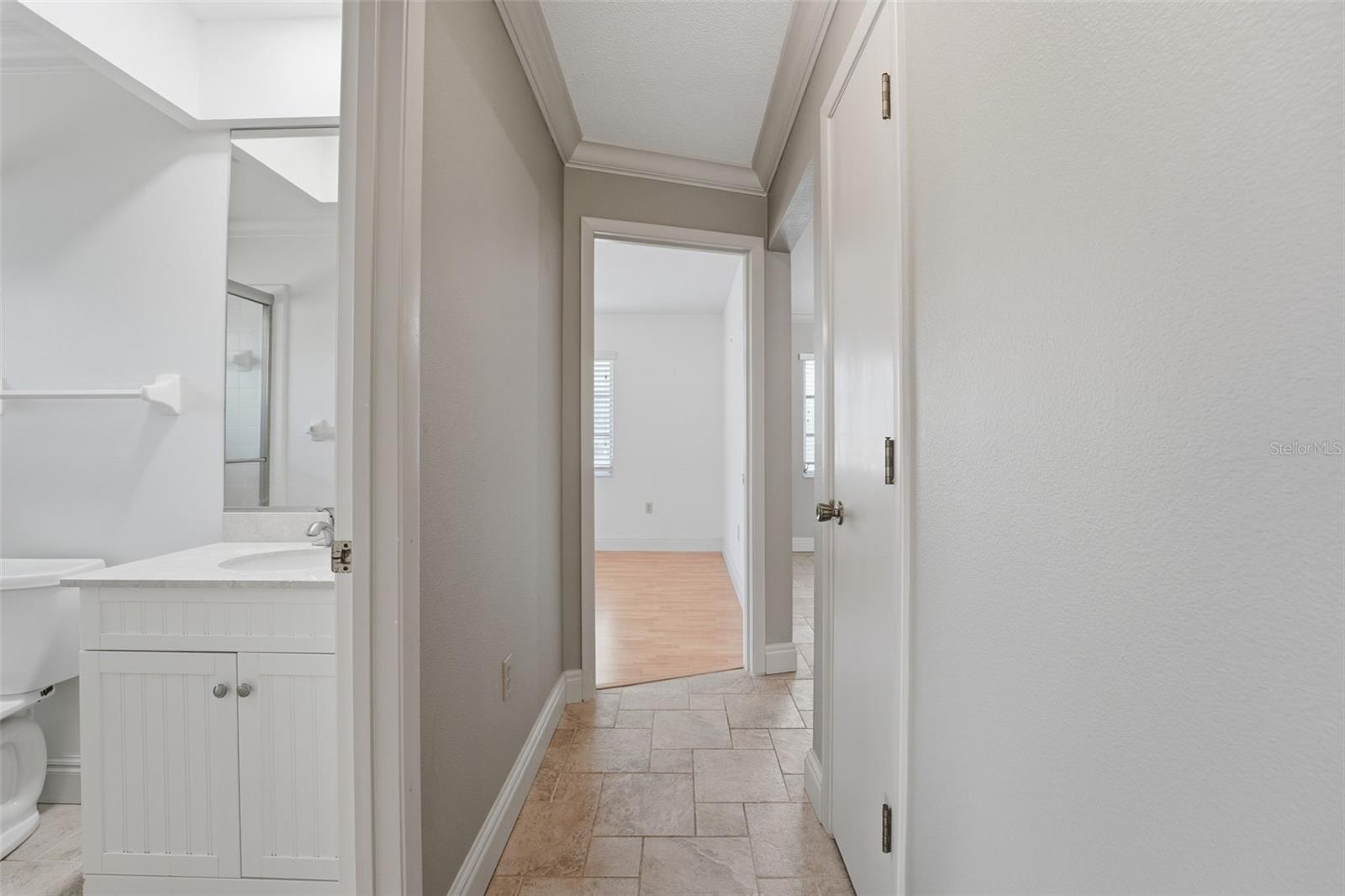 Image 19 of 40 For 1641 Mackintosh Boulevard