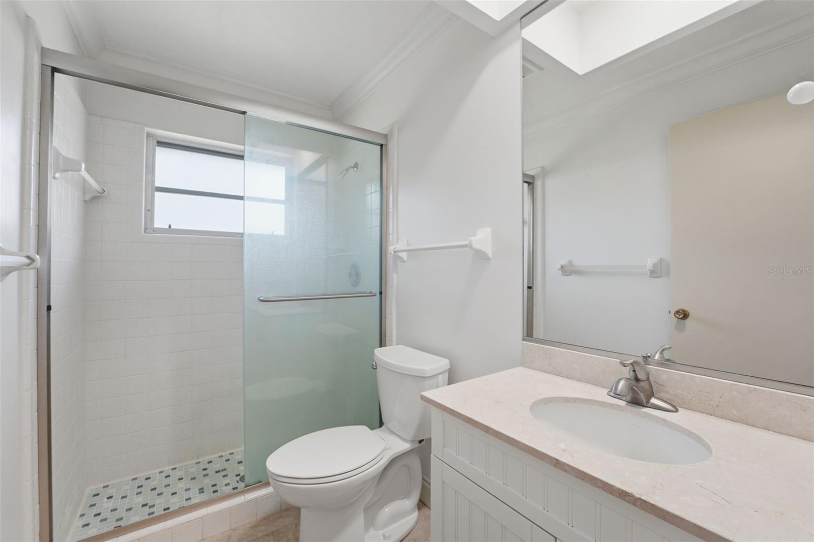 Image 20 of 40 For 1641 Mackintosh Boulevard