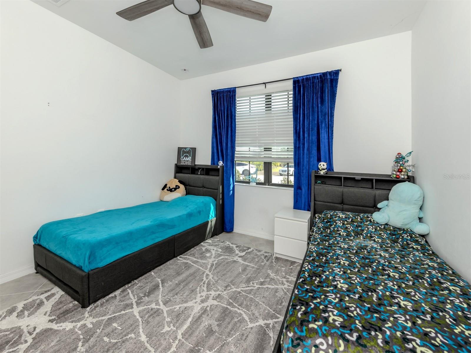 Image 18 of 29 For 1950 Isles Road