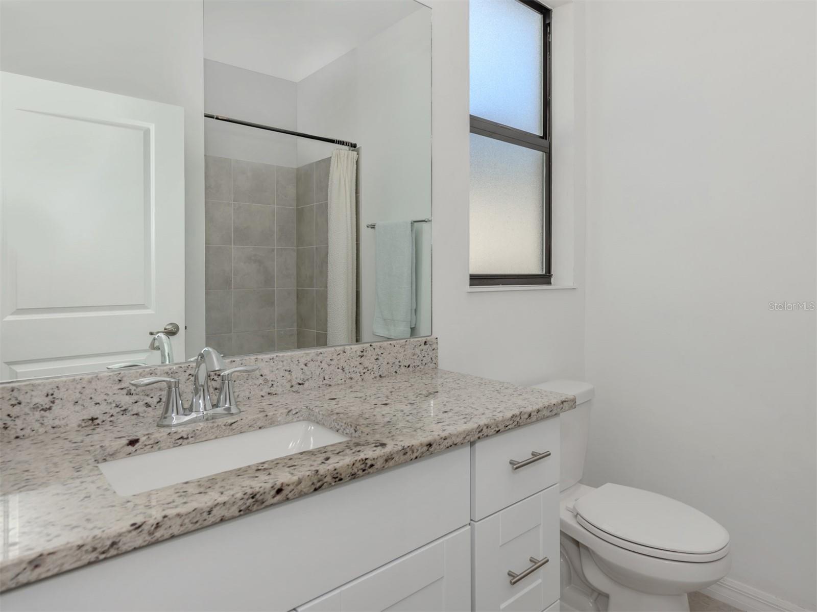 Image 25 of 29 For 1950 Isles Road