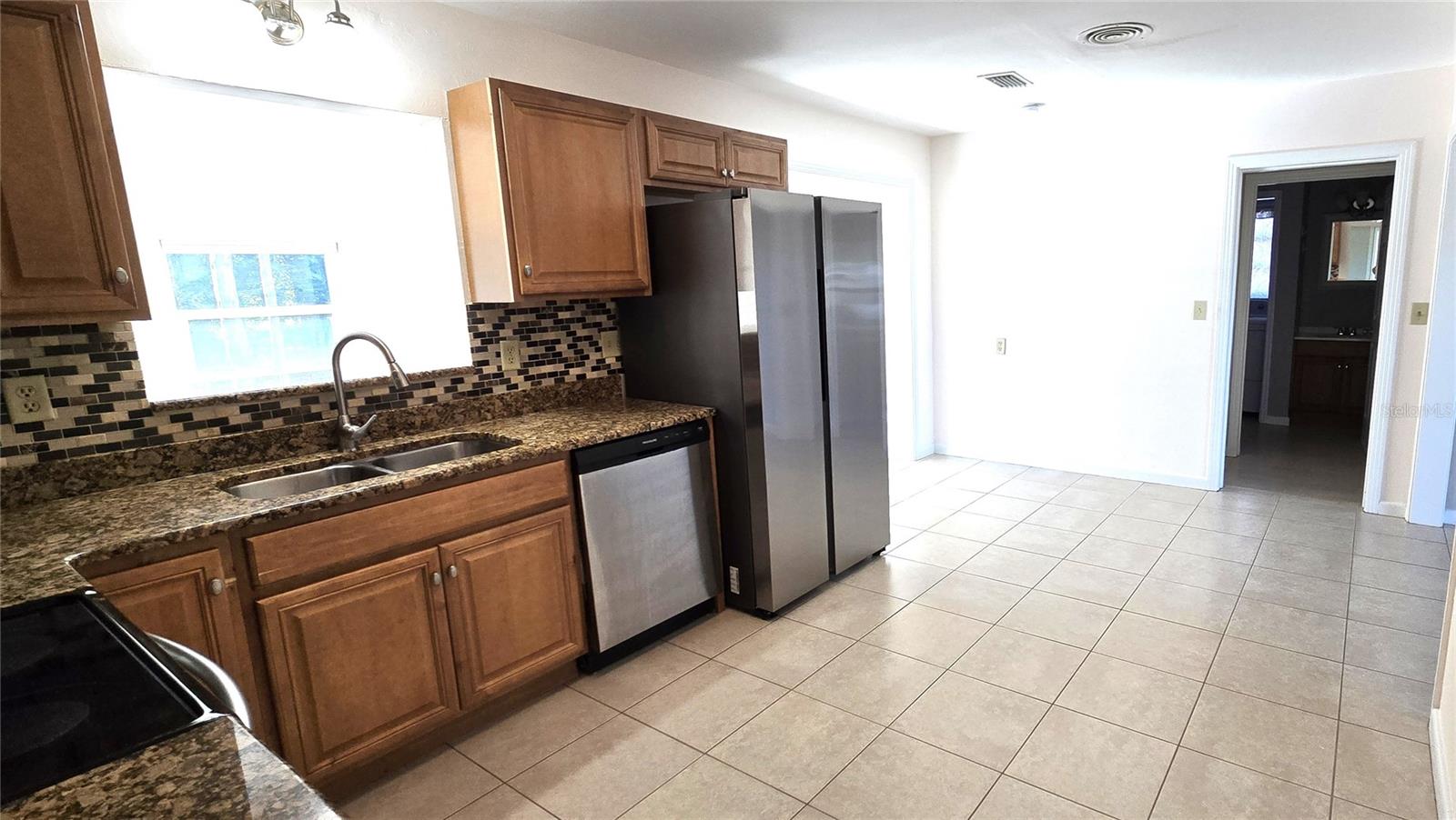 Image 18 of 46 For 808 Cypress Avenue