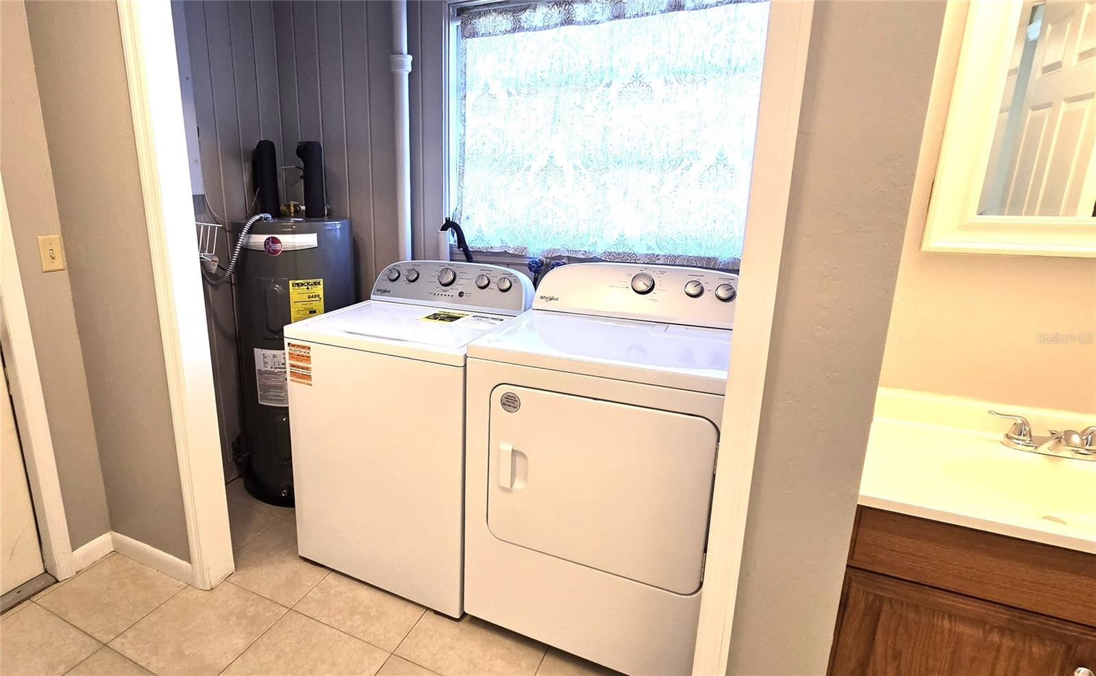 Image 35 of 46 For 808 Cypress Avenue