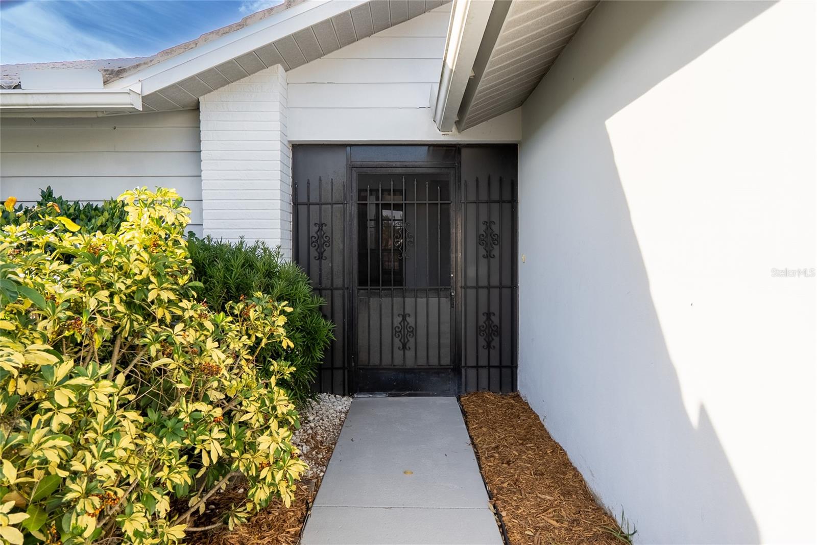 Image 5 of 46 For 5974 San Michelle Drive