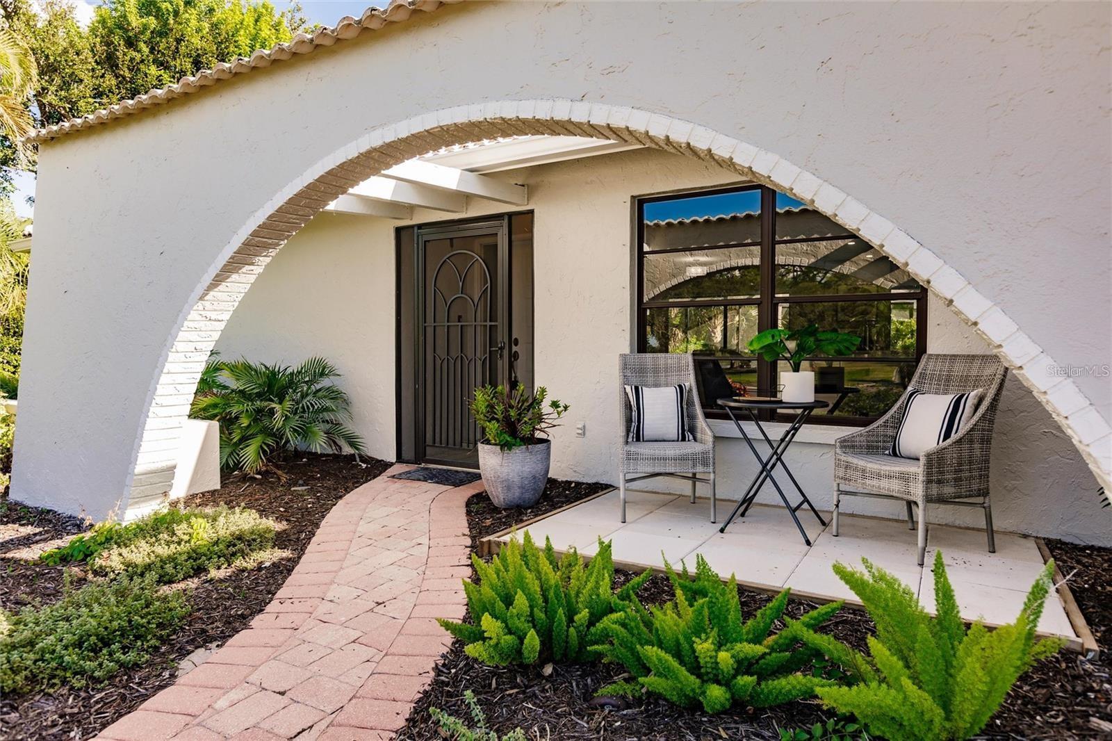 Image 3 of 45 For 904 Doral Lane