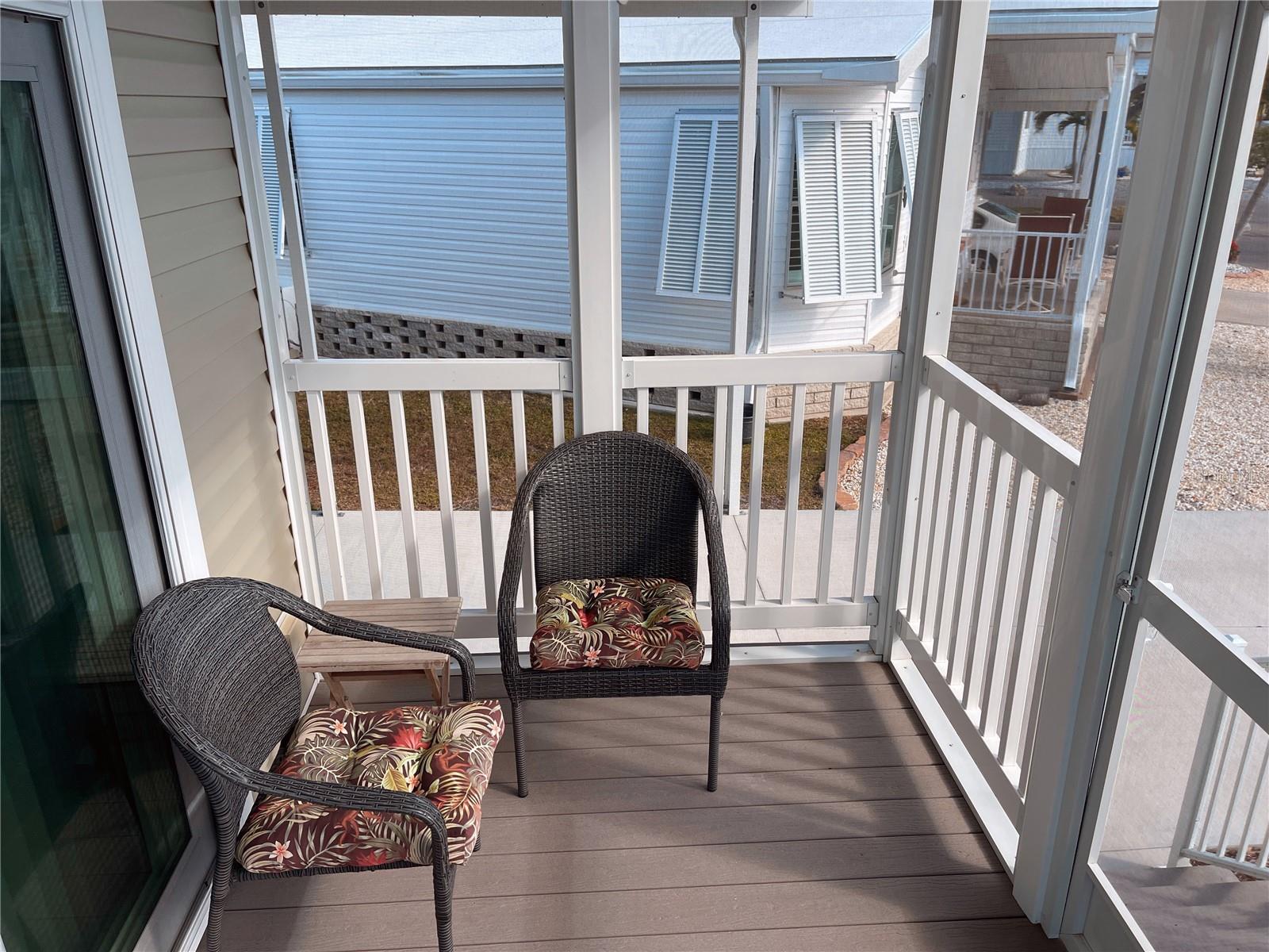 Image 16 of 27 For 612 Carefree