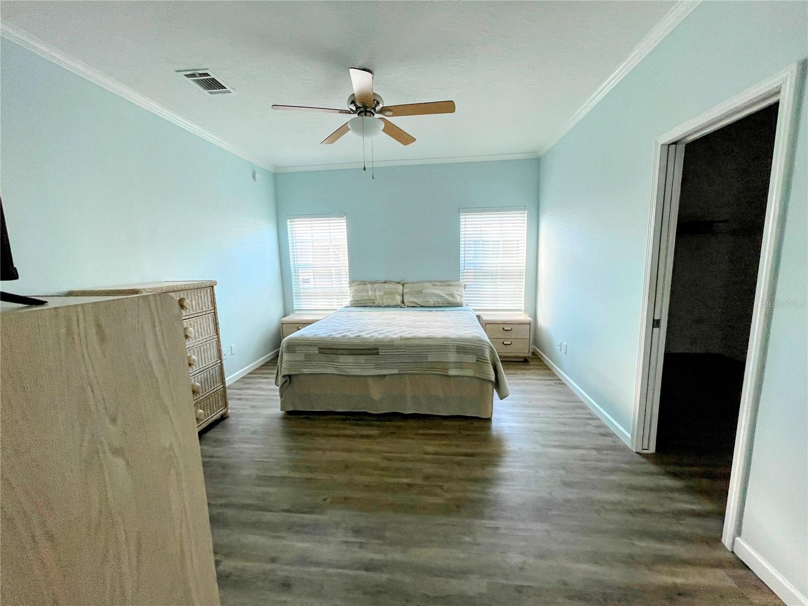 Image 8 of 27 For 612 Carefree