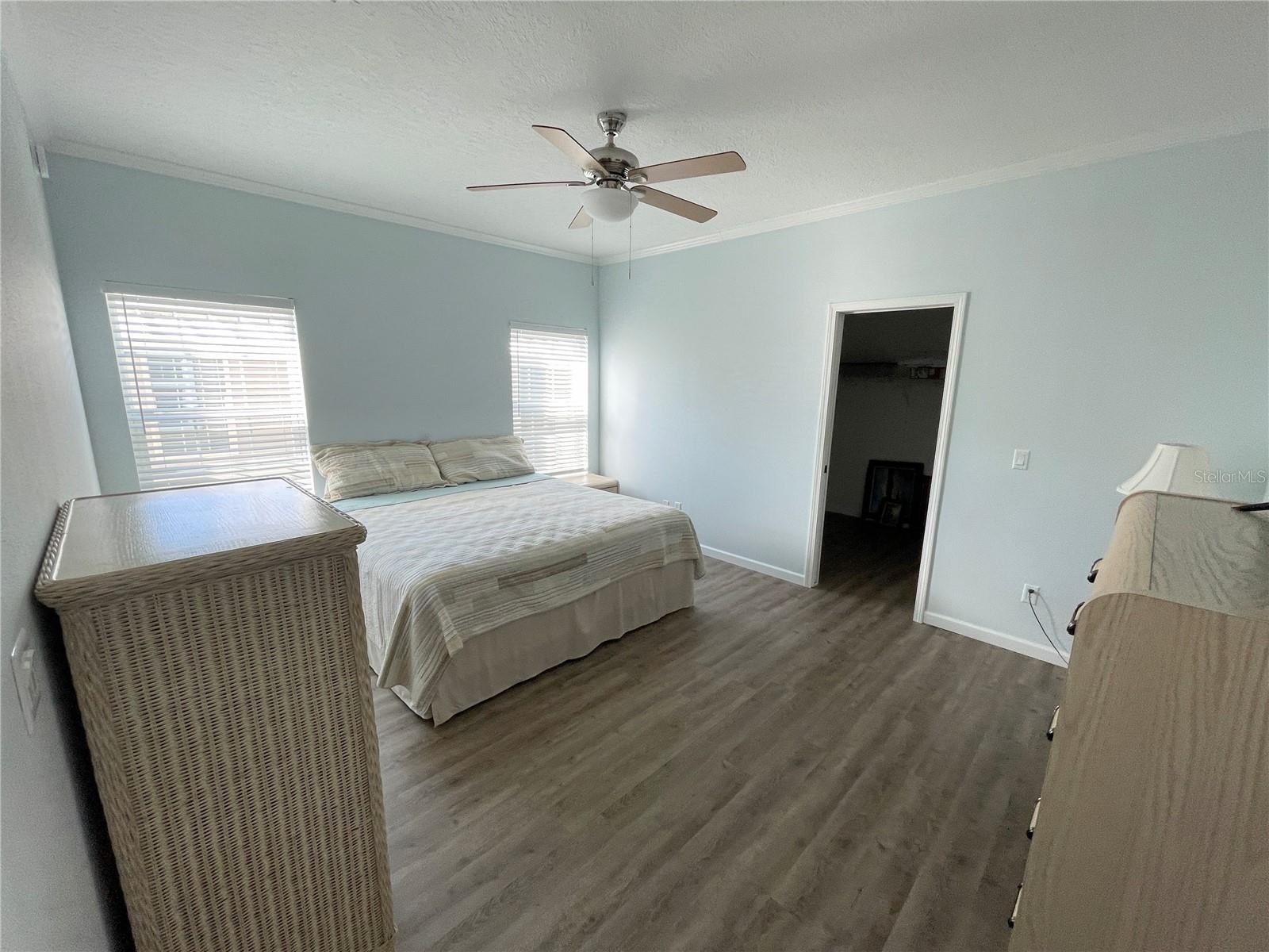 Image 9 of 27 For 612 Carefree