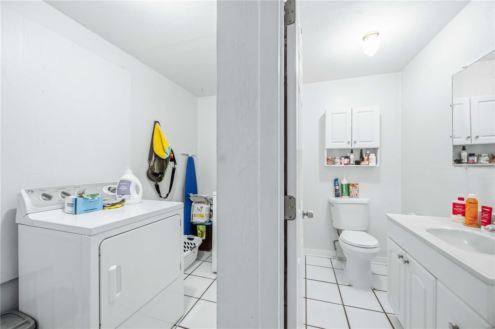 Image 17 of 32 For 1919 12th Avenue W